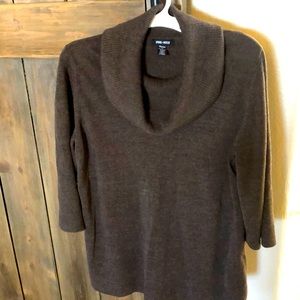 XL (1x) brown 3/4 sleeve sweater